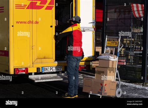 abholzeiten post|Paketlieferung an einen Abholort